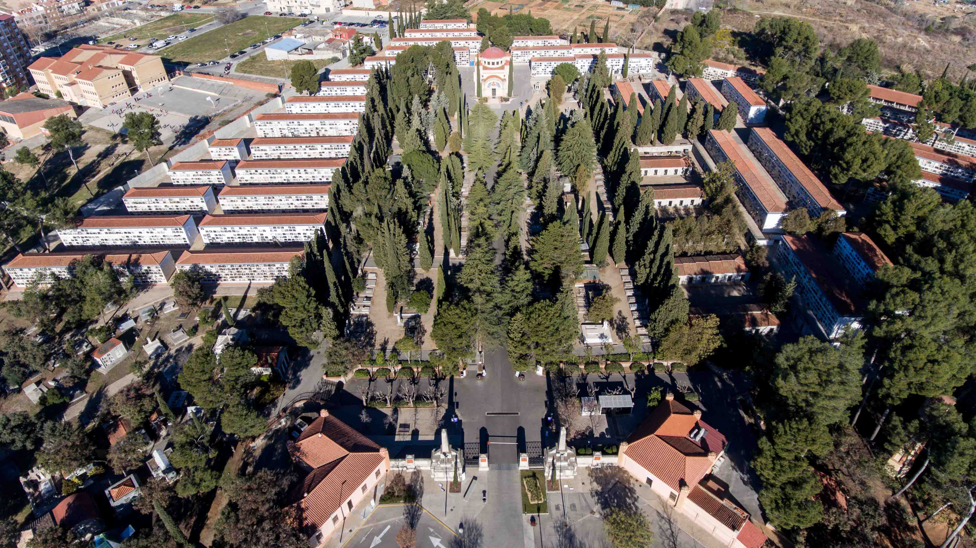 Imagen aérea del cementerio municipal