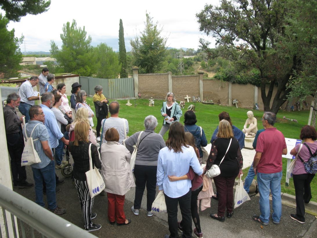 Visita guiada al cementiri municipal